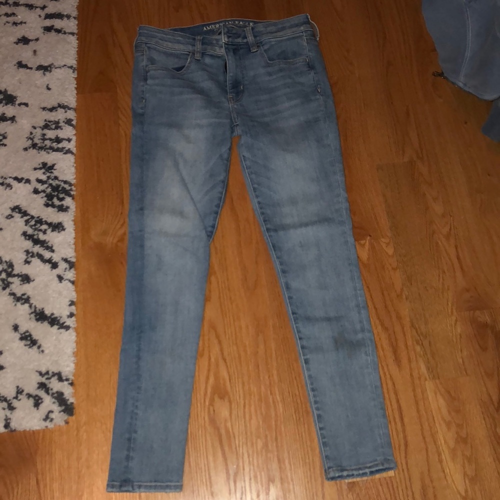 Skinny light wash jeans. American Eagle